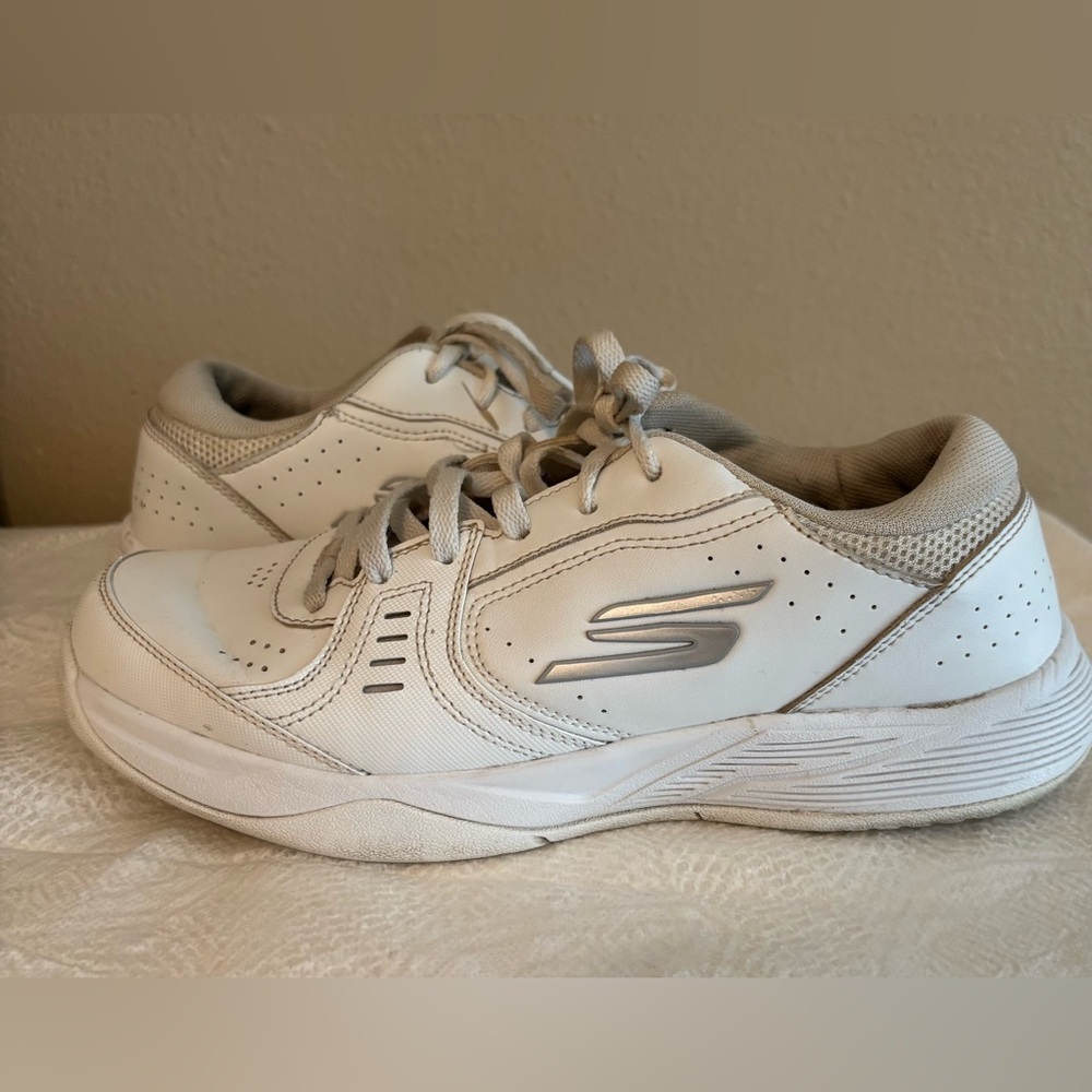 Sporty Athletic Comfy Skechers Relaxed Fit Pickleball Shoes